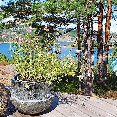 8 Person In Risor-by Traum Risør