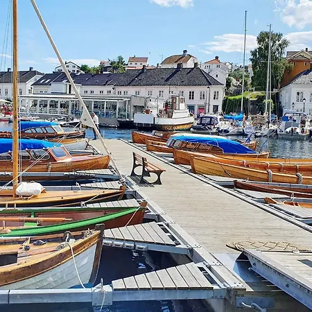 8 Person In Risor-by Traum Feriehus Risør