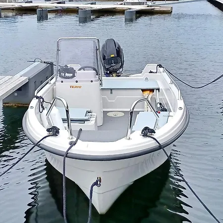 8 Person In Risor-by Traum Risør